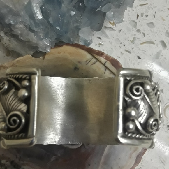 🚫SOLD🚫Vtg Navajo Sterling Turquoise Cuff - Picture 5 of 8
